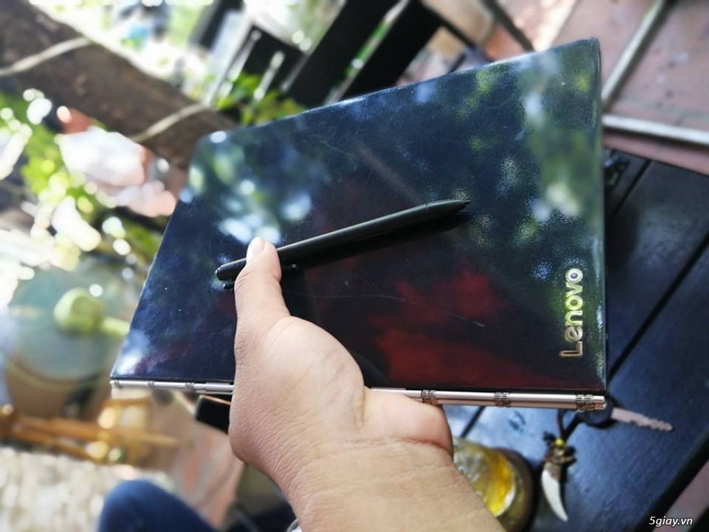 Yoga book likenew zin all dán keo kín mít từ a-z !!!!