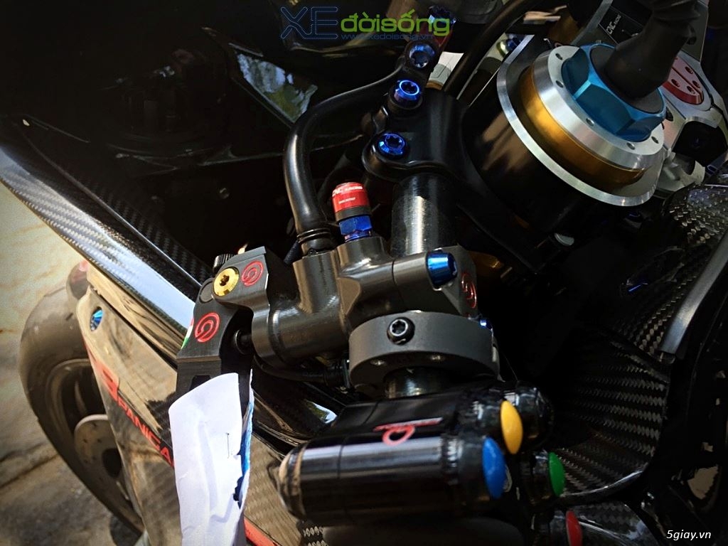 Thiên thần Ducati 1299S dát carbon, lên đồ khủng của dân chơi Việt - 5