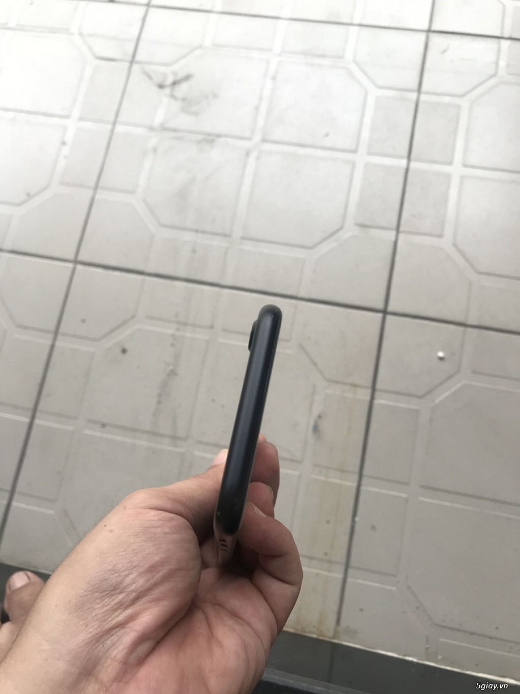 Iphone 7 đen nhám 32g bản USA quốc tế zin đẹp - 2