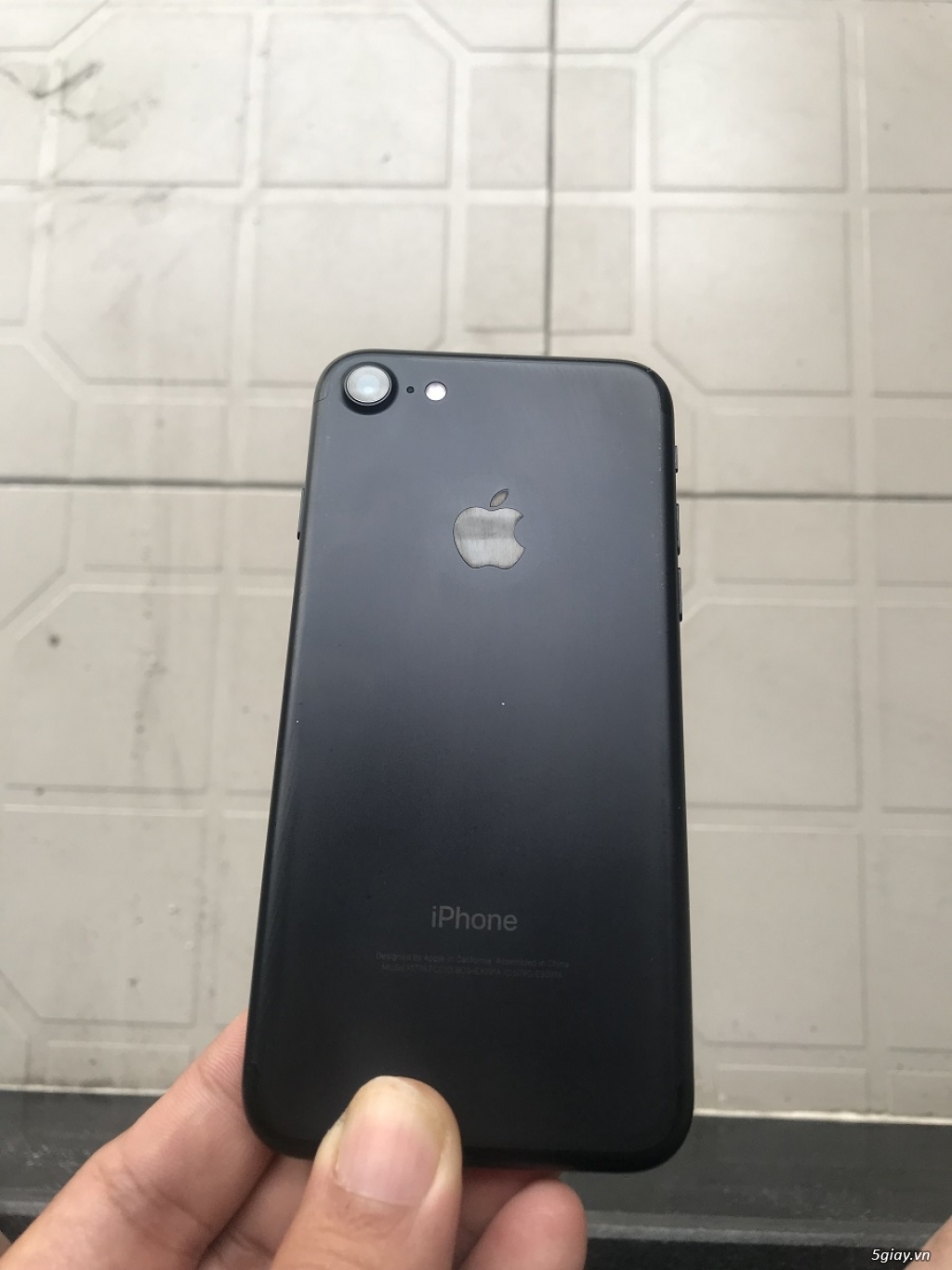 Iphone 7 đen nhám 32g bản USA quốc tế zin đẹp - 1
