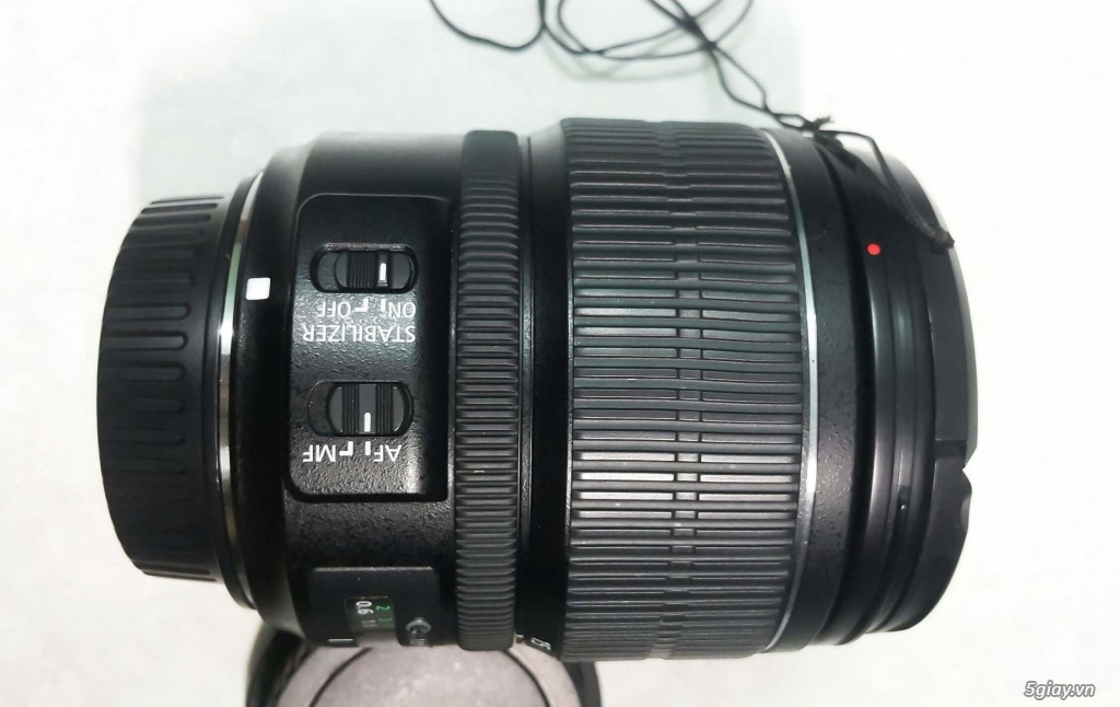 Lens Canon EF-S 15-85mm f/3.5-5.6 IS USM like new