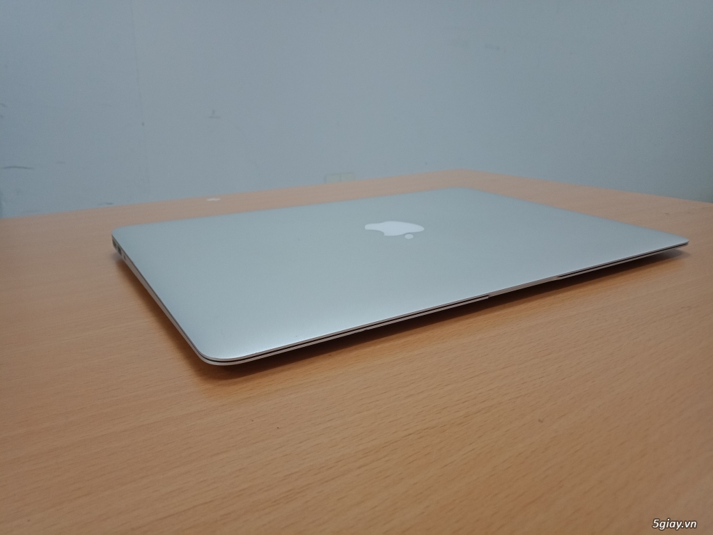 Apple MacBook Air 2013 - 3