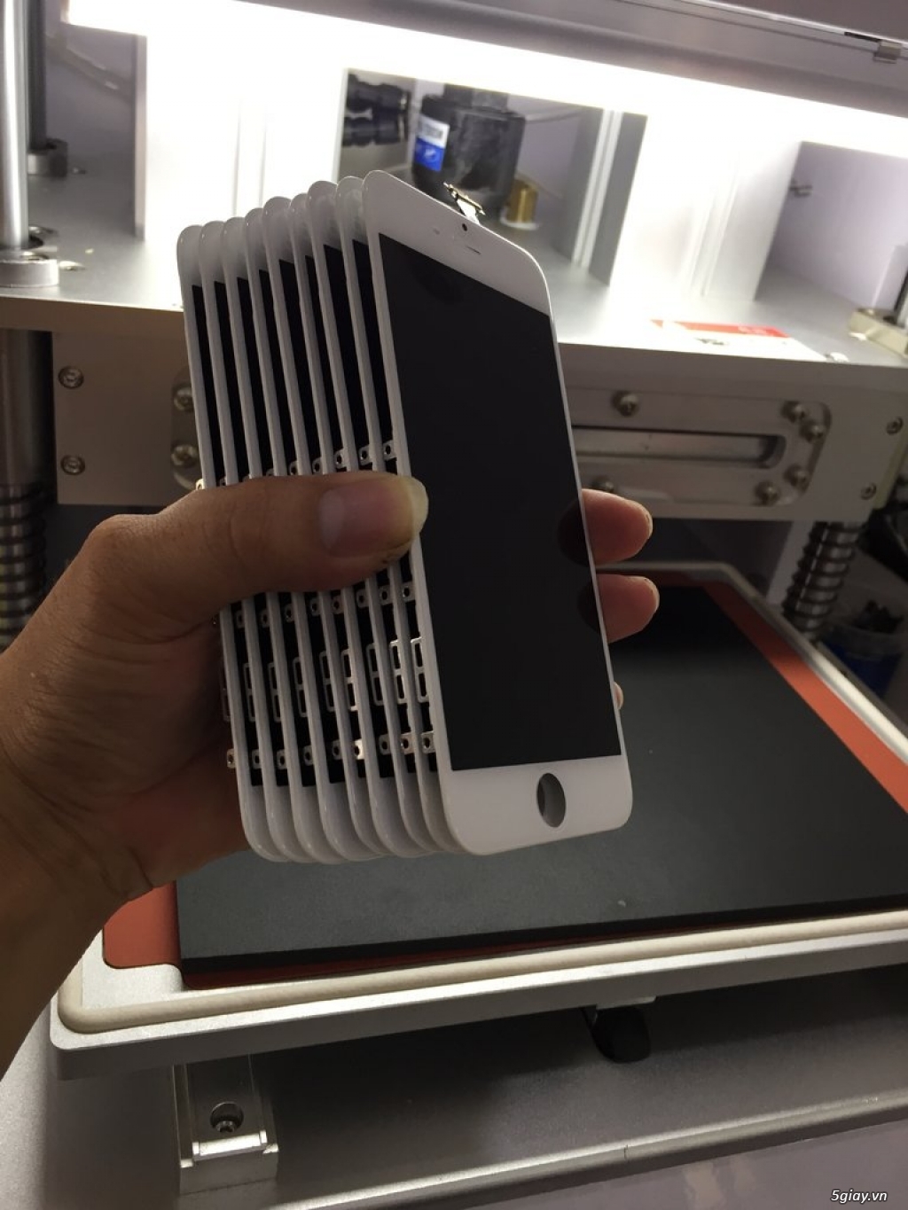 [ Tân Phú ] Thay màn hình iphone zin giá rẻ - 2