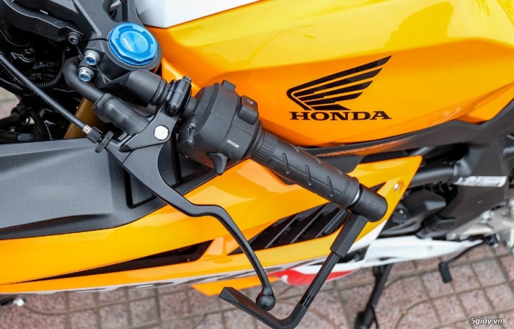 Đánh giá xe Honda CBR250RR Repsol 2018: bản giới hạn chỉ 1.000 xe - 2