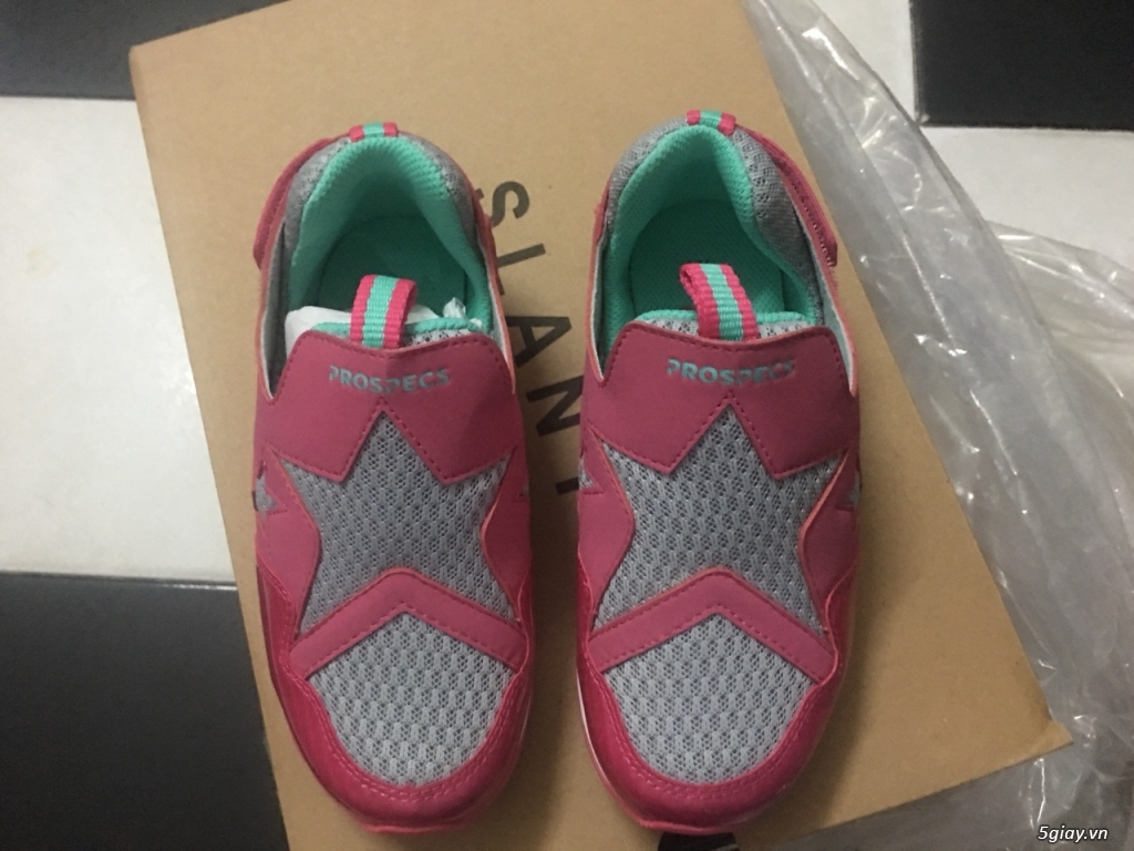 Prospecs bé gái cực iu <3 - 2