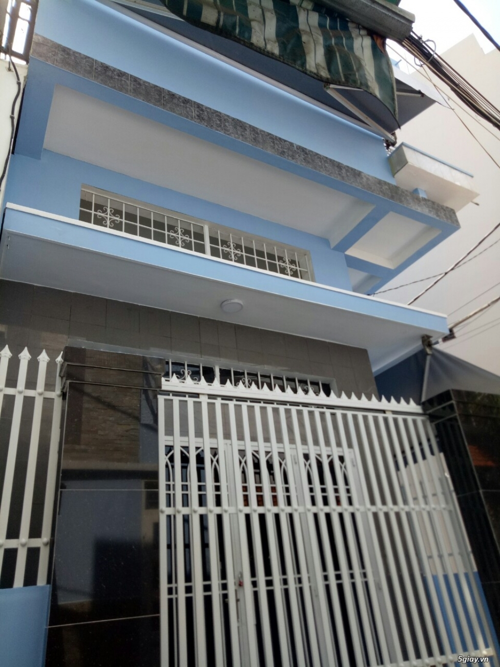 Kẹt tiền bán gấp nhà trong tuần Nguyễn Văn Đừng (3.7x14) giá 8.5 tỷ