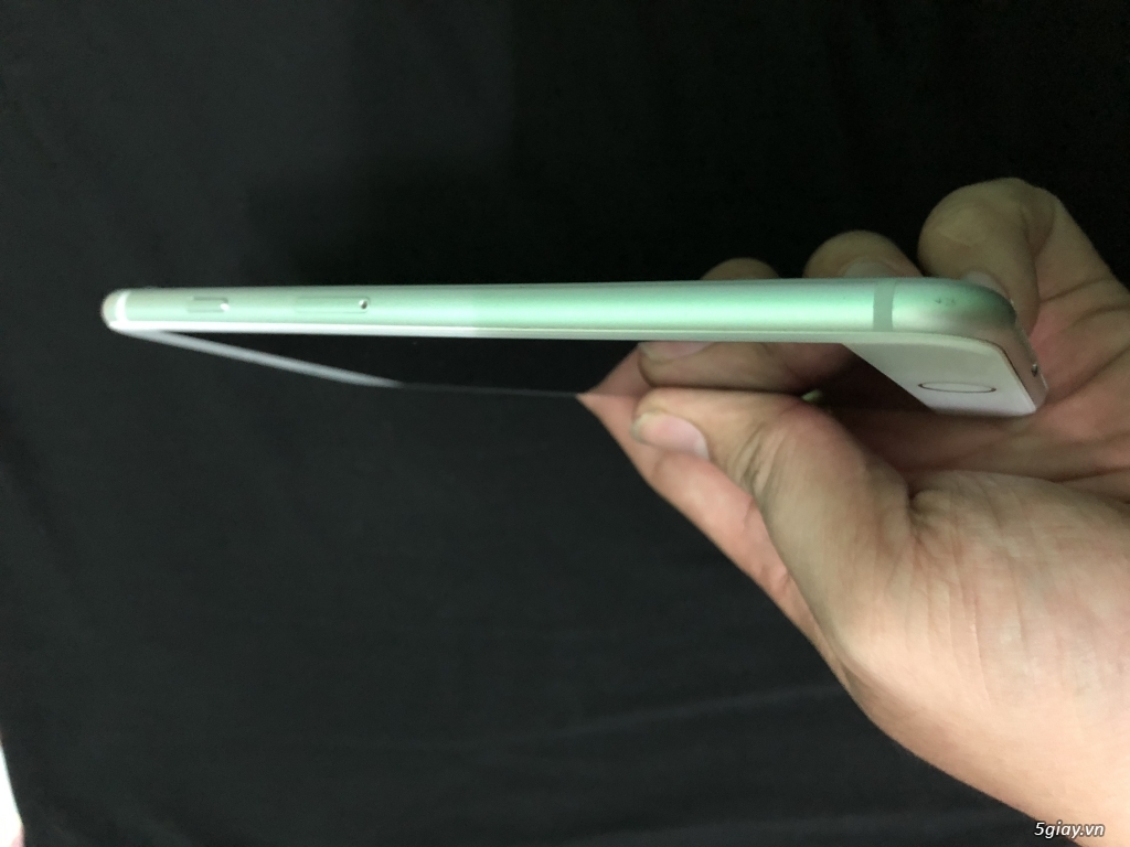 Iphone 8 Plus 64G màu trắng 98% - 2