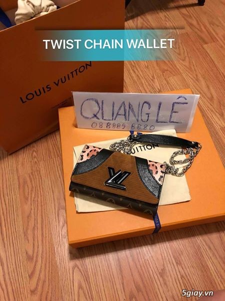 Siêu phẩm túi LV TWIST CHAIN WALLET full new 100% giá 4xtr