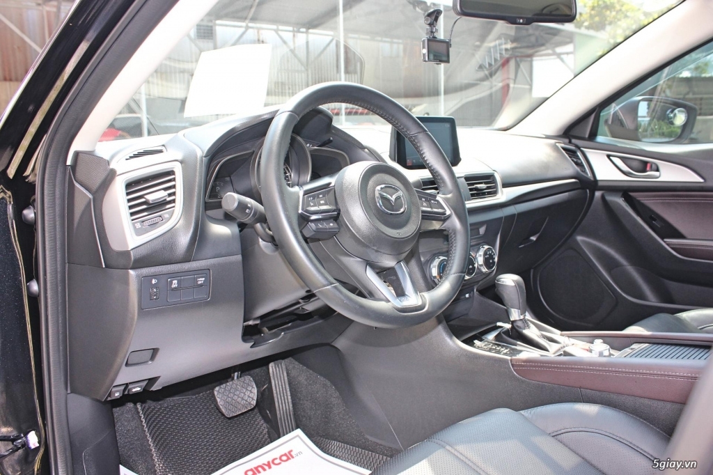 Bán xe Mazda 3 1.5AT đời 2017, số tự động, màu đen - 3