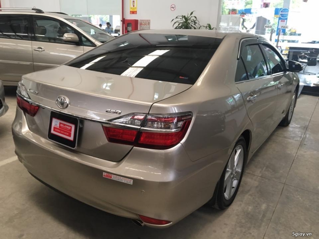 Camry 2.5Q đời 2015 màu Vàng Cát - 8