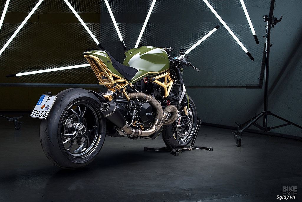 Ducati Monster 1200R độ khung dát vàng - 6