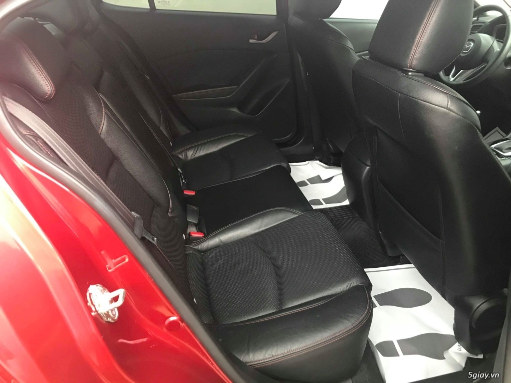 Mazda 3 1.5AT màu đỏ, đời 2016, xe cá nhân một đời chủ - 9