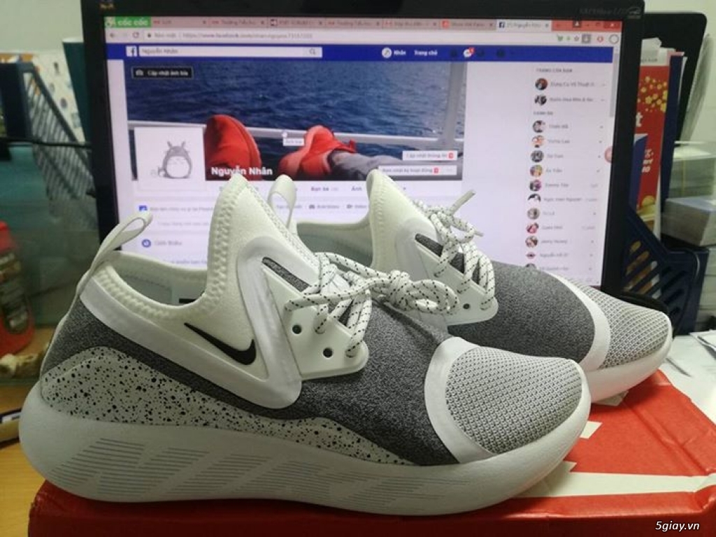 Nike Lunarcharge Essential SIZE 39 NEW 99% - 1
