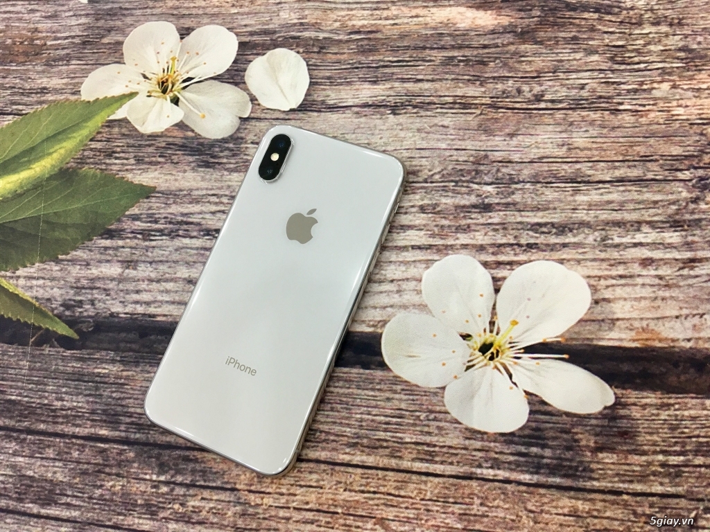 iPhone X - 64GB hàng trưng bày chua sư dung 99% còn BH