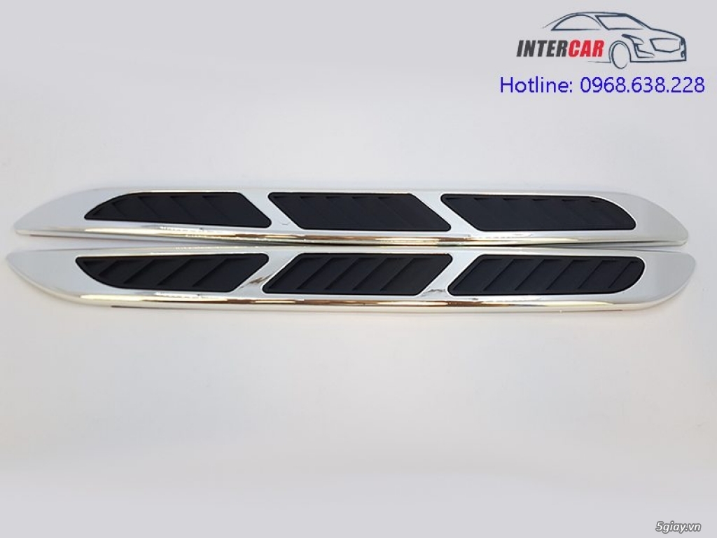 Hốc gió sườn xe dài