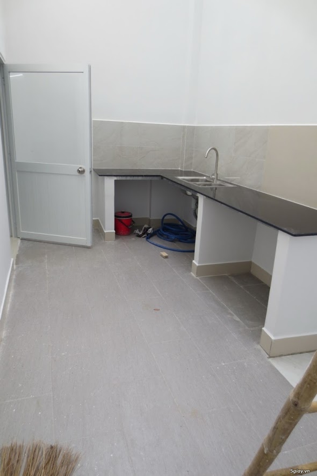 Q7 Cho thuê nhà mặt tiền đường Nguyễn Văn Linh Nguyễn Thị Thập 5.2x18m - 14