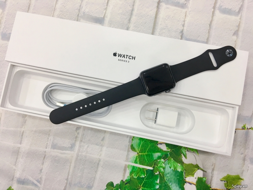 Apple watch Series 3 (GPS) Gray/Black Fullbox 99%