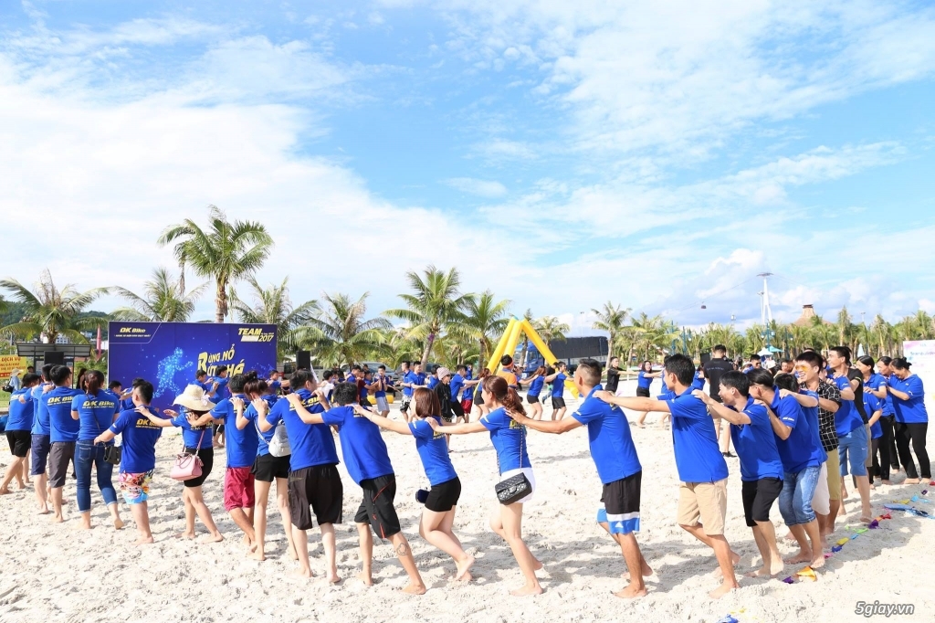 Địa chỉ may Đồng phục đi biển đẹp và rẻ - 1