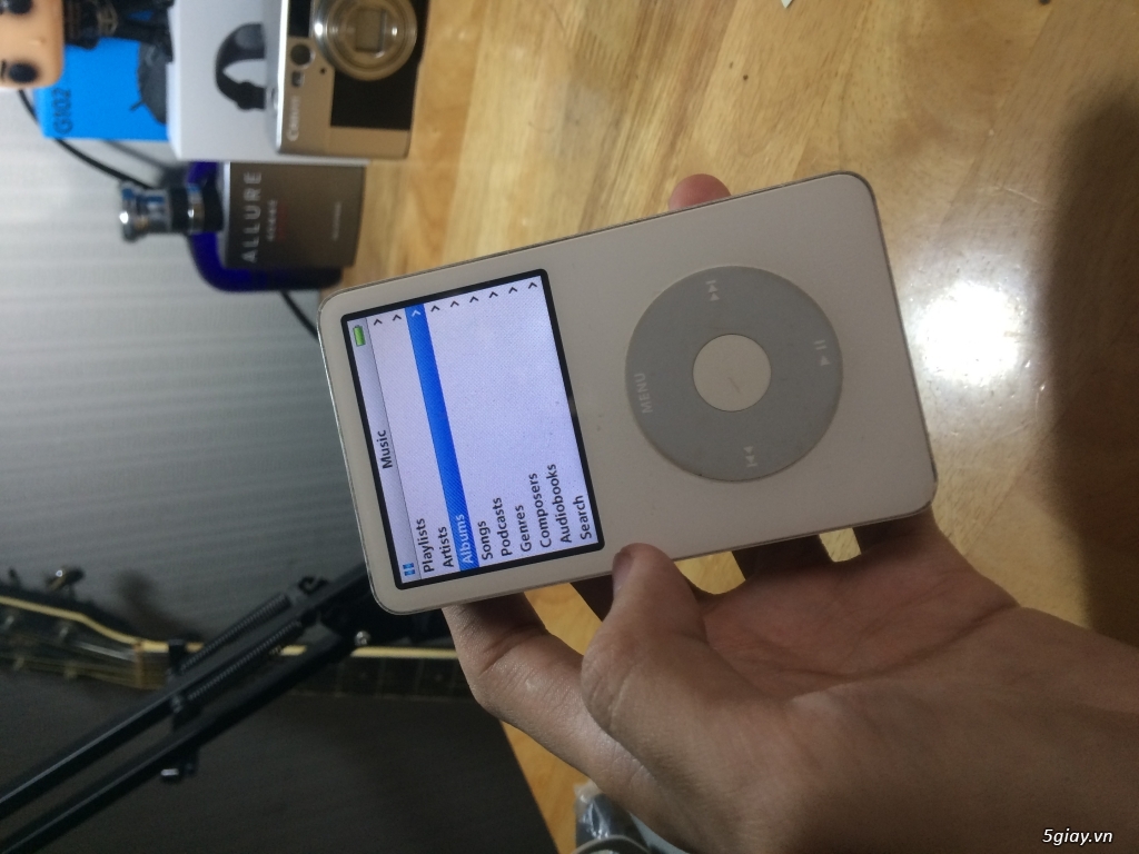 BÁN IPOD CLASSIC GEN 5.5 80GB - 3