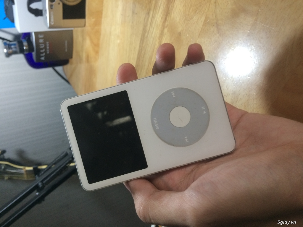 BÁN IPOD CLASSIC GEN 5.5 80GB