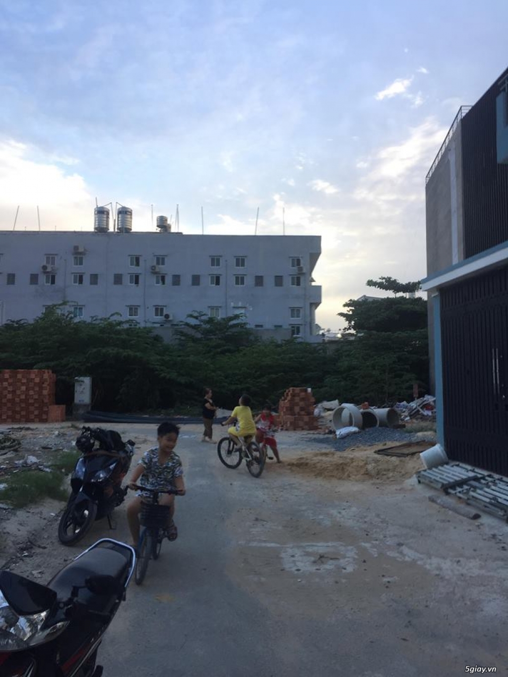 Cần bán lô đất cuối đường Nguyễn Thái Sơn (Hẻm 556) cách Vincom Gò Vấp - 1