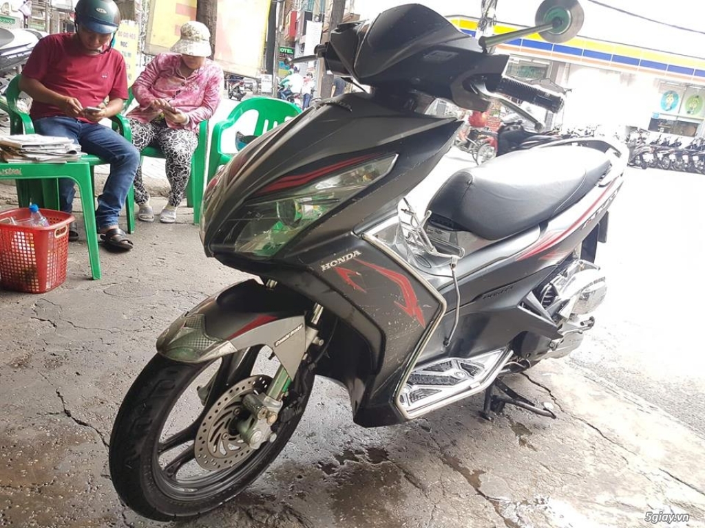 AirBlade 125 đời 2013 xe không chính chủ BSTP 25tr | 5giay