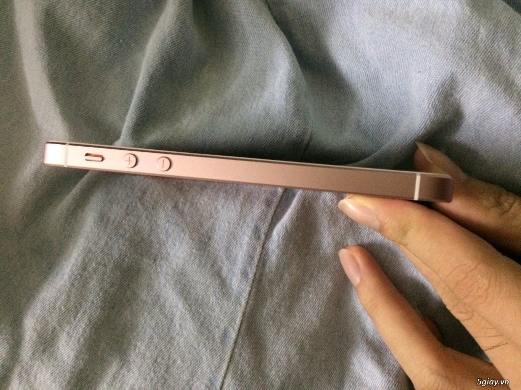 iphone SE 16g 99% zin nguyên bản , kotrầy xước, chỉ co máy,fix nhẹ - 3