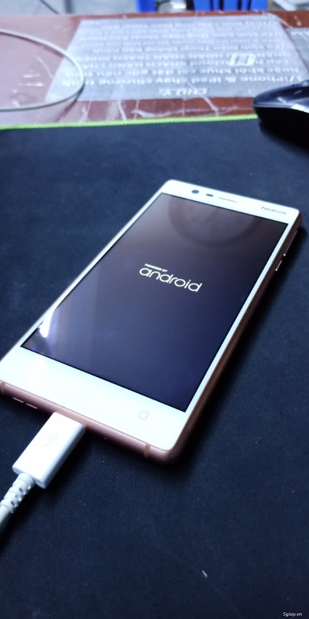 cần bán Nokia 3, máy đẹp zin mùa quơ cúp.. giá rẻ chạy Androis