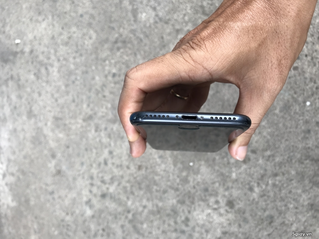 Iphone 7 quốc tế 32gb đen nhám