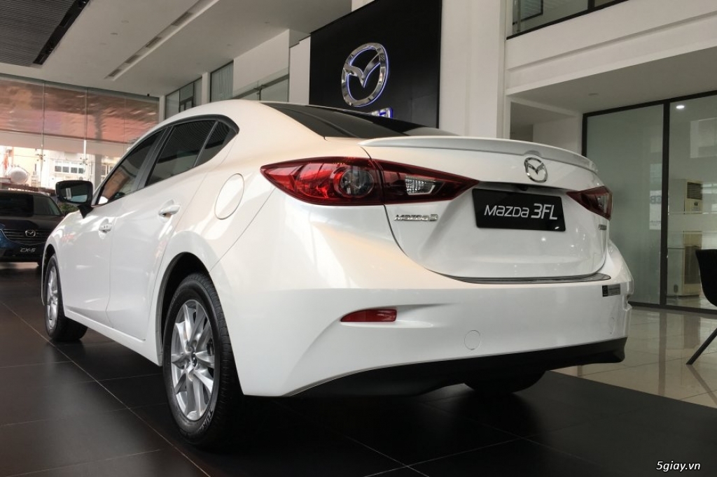 Bán Mazda 3 Sedan 1.5L 2018, trả trước 66tr nhận xe - 3