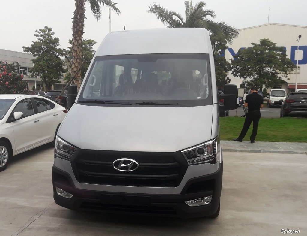 Bán xe du lịch 16 chổ Hyundai Solati H350, dòng đẳng cấp của Hyundai - 1