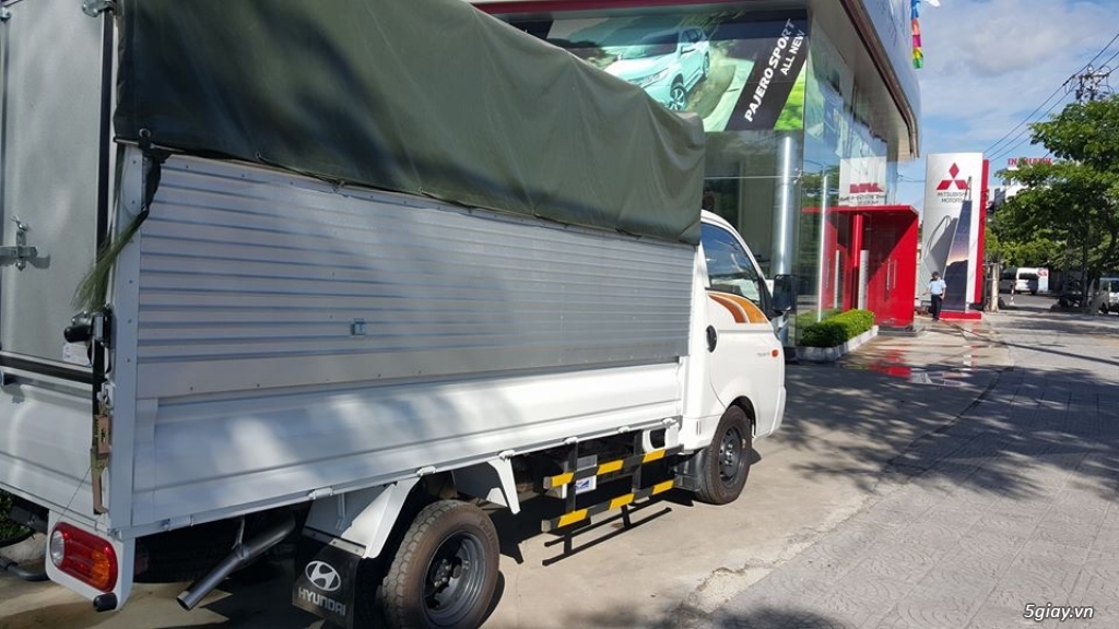 Bán xe tải 1 tấn 5 Hyundai New Porter 150 thùng mui bạt giá tốt - 4