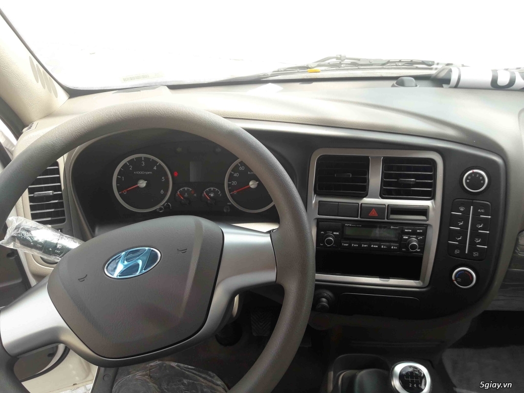 Bán xe tải 1 tấn 5 Hyundai New Porter 150 thùng mui bạt giá tốt - 6