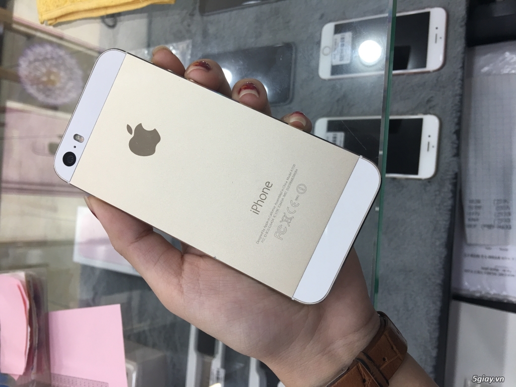 iPhone 5S 16GB Gold trưng bày quốc tế 99% - 3