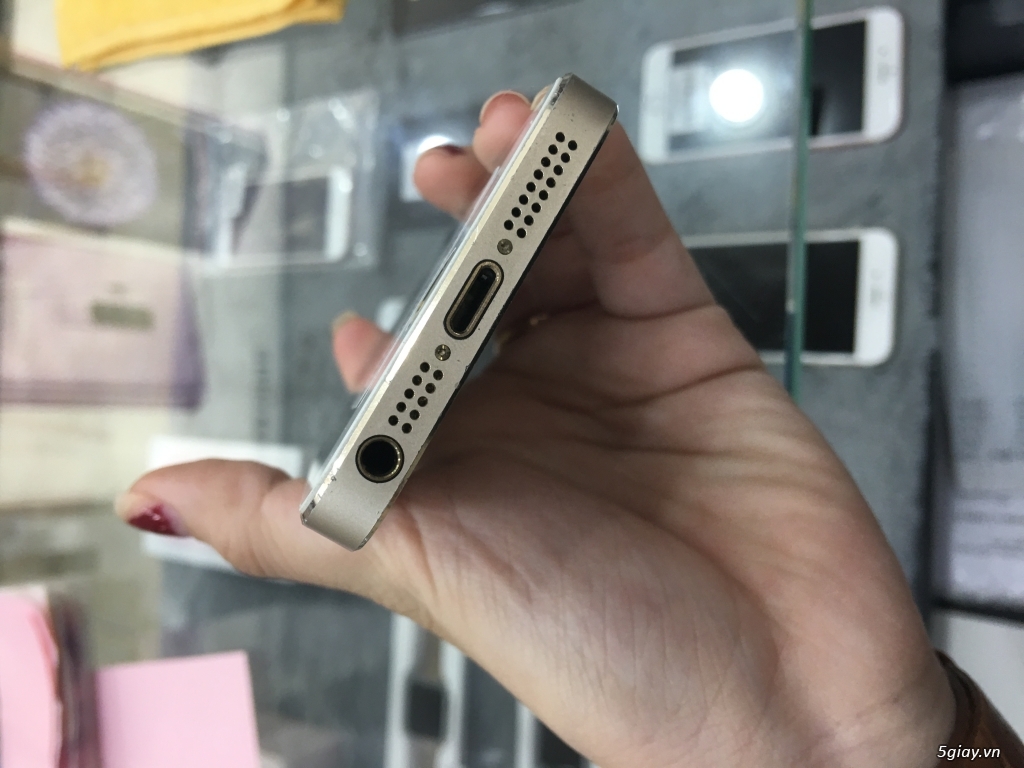 iPhone 5S 16GB Gold trưng bày quốc tế 99%