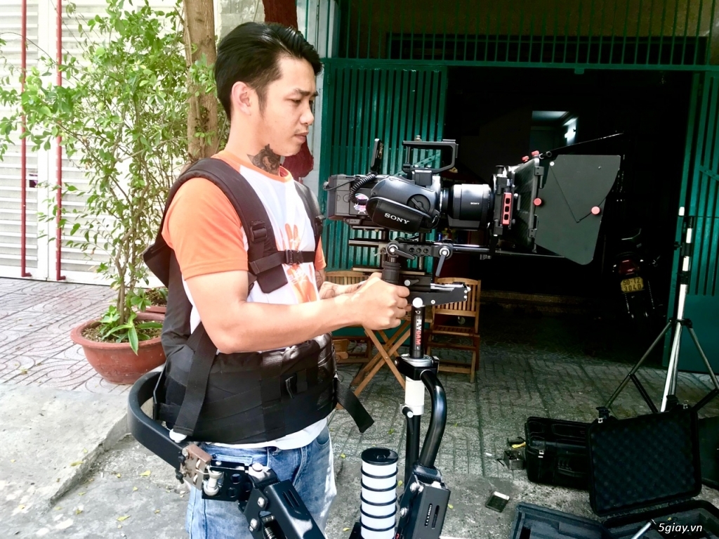 Bán máy quay phim SONY FS700 và một số phụ kiện quay phim. - 2