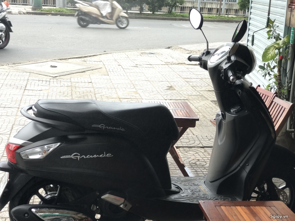 Yamaha grande deluxe đen nhám 2016 - 1