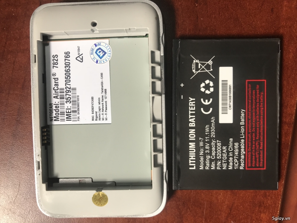 Cần bán netgear 782s - 1