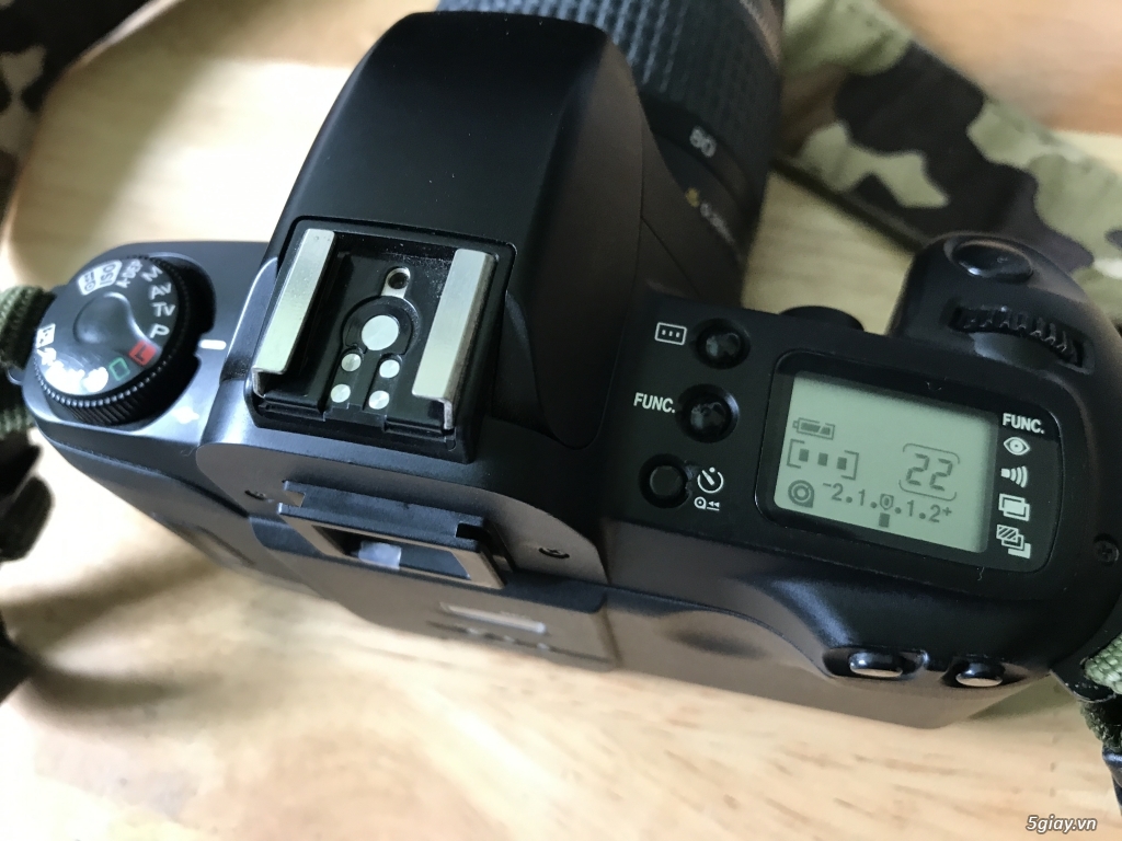 Máy chụp film Canon EOS kiss - 1