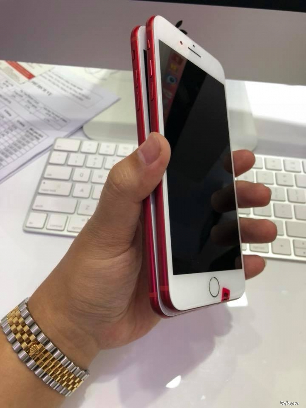 iPhone 7+ red đẹp keng chuẩn Mỹ vừa cập bến giá shock - 2