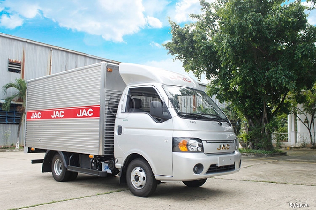 xe jac 990kg phù hợp vào thành phố giờ cao điểm
