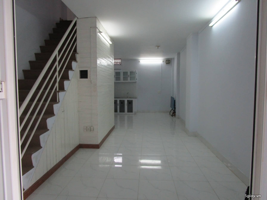 Nhà 1 trệt 1 lầu đường 13 Phước Bình , Quận 9 . - 1