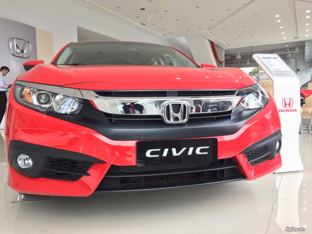 Honda Civic 2018 khuyến mãi gói phụ kiện 20 triệu - 2