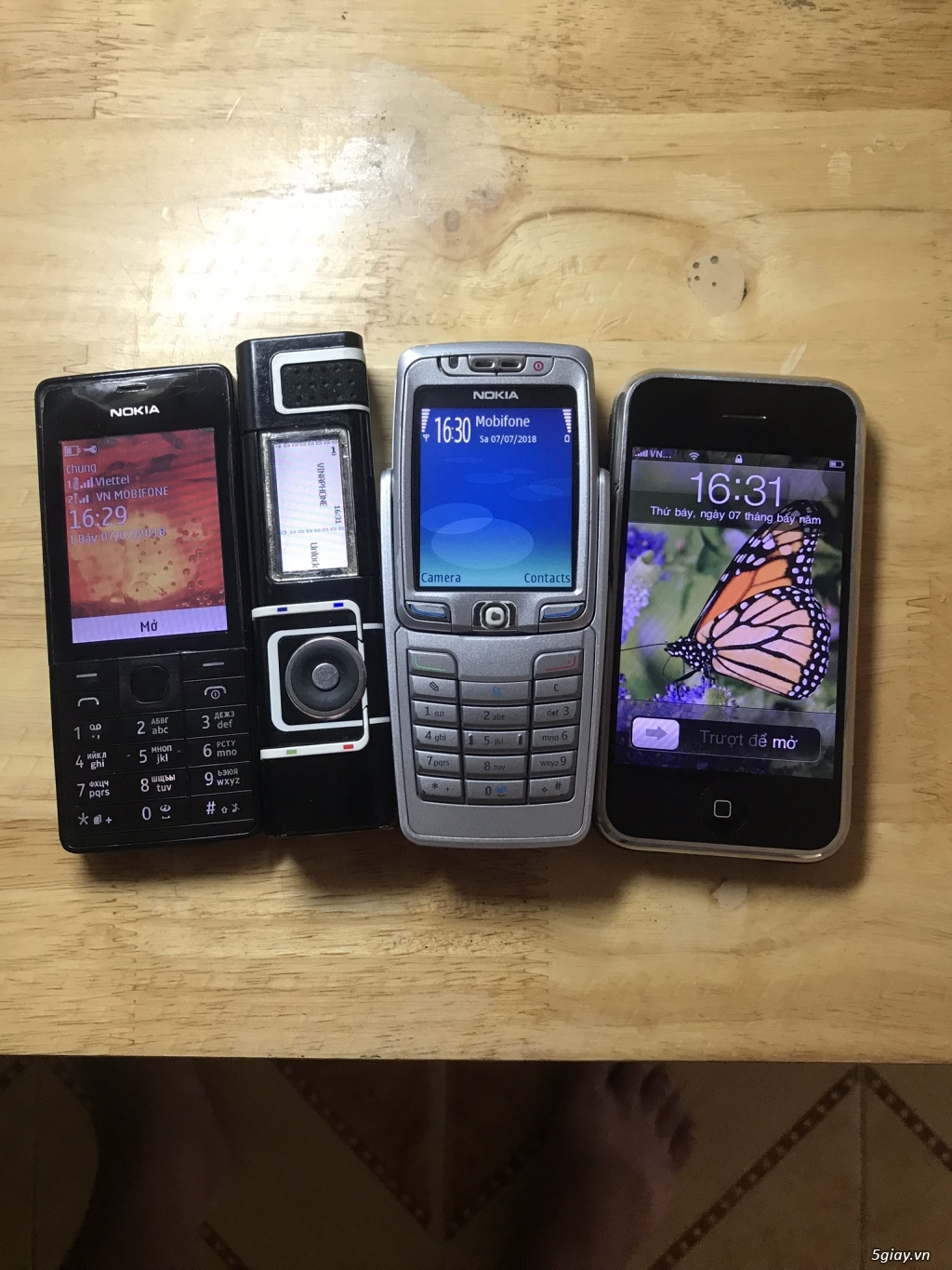 iphone 2 8GB zin all sưu tầm