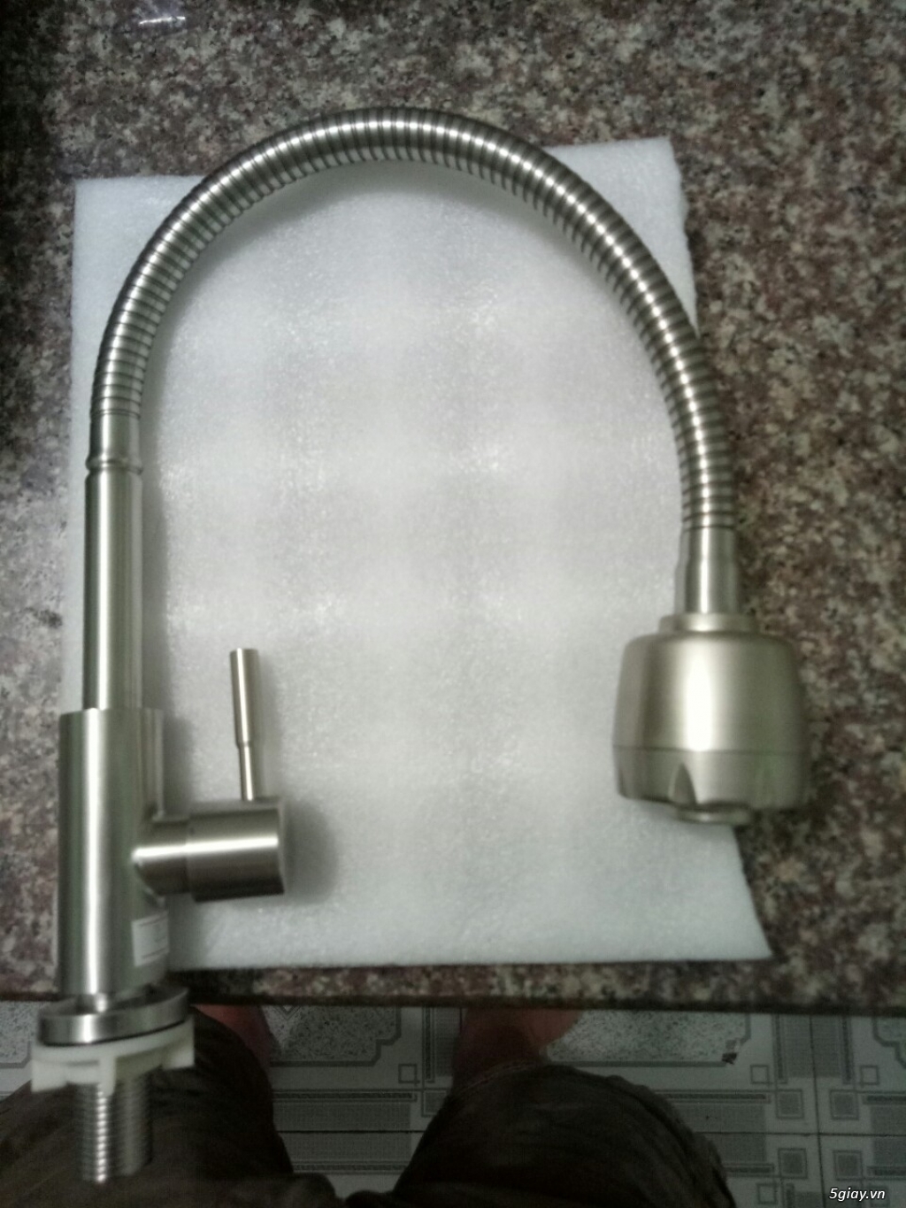 Vòi rửa lạnh cao cấp cần lò xo Inox 304