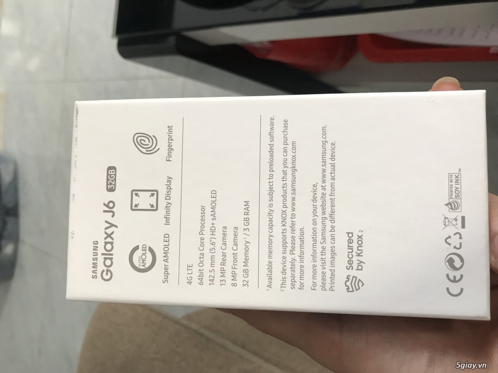 Samsung J6 2018 màu vàng mới 100% nguyên hộp chưa sd tại HM Q.12 - 4