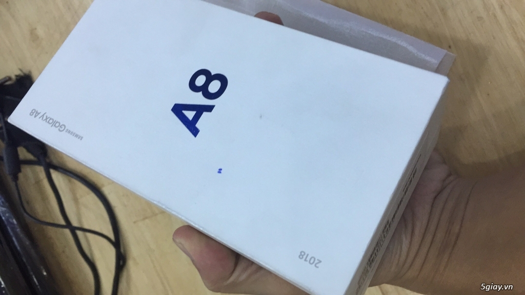 Samsung Galaxy A8 gold 2018 newseal - 2