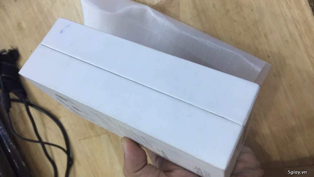 Samsung Galaxy A8 gold 2018 newseal - 1