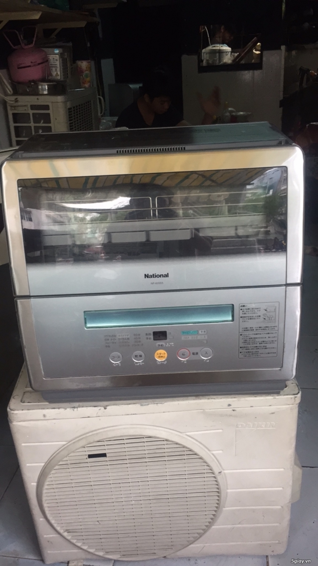 máy rửa chén nội đia