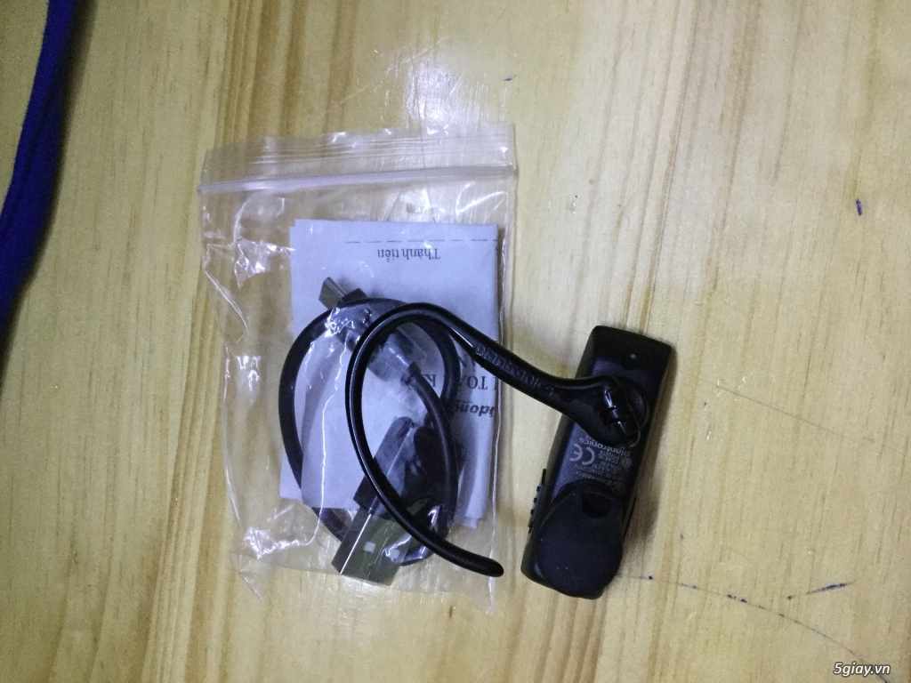 C9 pro cty,moto g5splus cty vàng,Htc 728 cty,,philip E316,cáp,bluetoot - 8